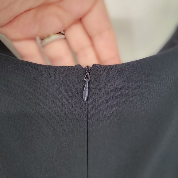 MaxMara LBD Black Dress Women's 10 Minimalist Elegant Sheath Knee Length - Picture 11 of 16